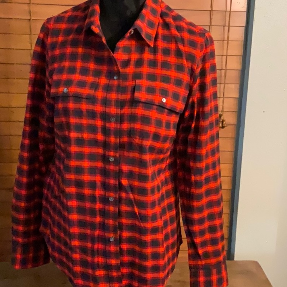 Llbean signature flannel shirts. Size 10 M. Red and black. Never worn.
